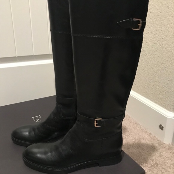 enzo angiolini ruthely suede bootie